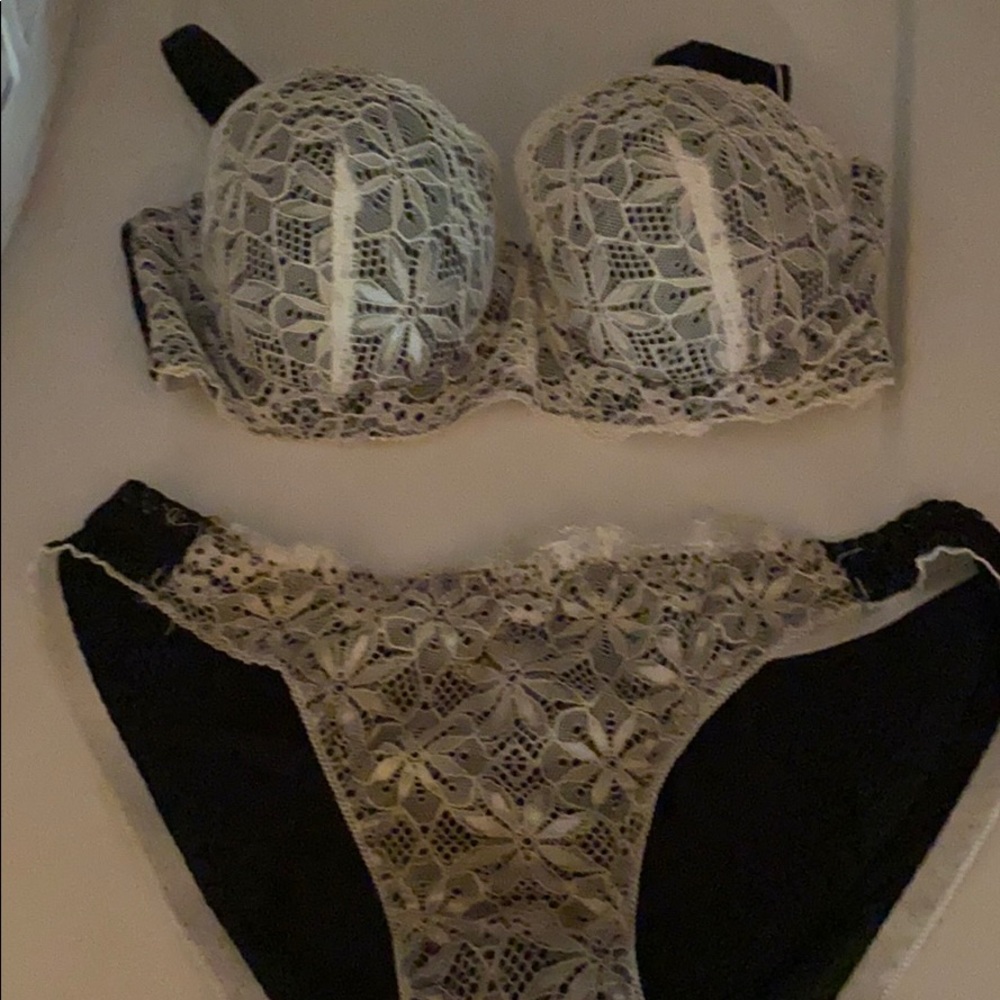 NWT bra and undies set
